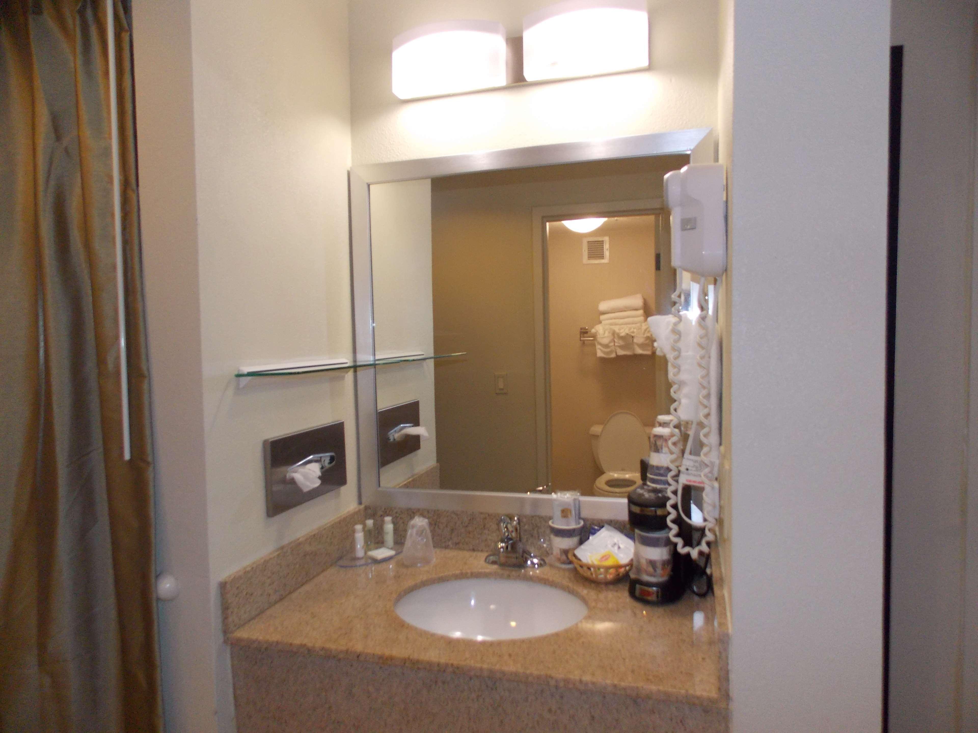 Best Western Springfield West Inn Уест Спрингфийлд Екстериор снимка