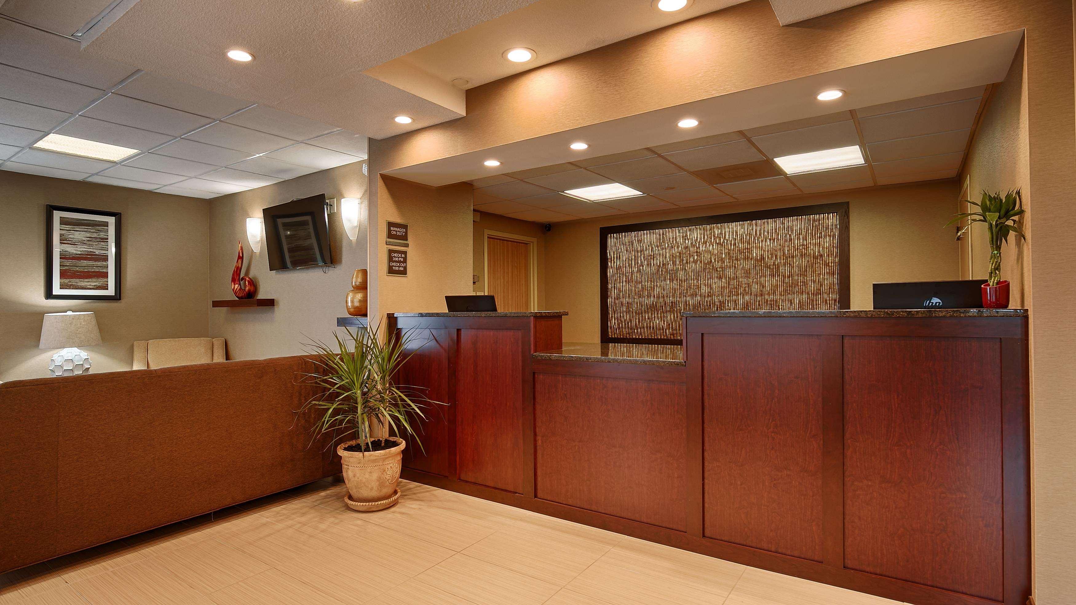 Best Western Springfield West Inn Уест Спрингфийлд Екстериор снимка