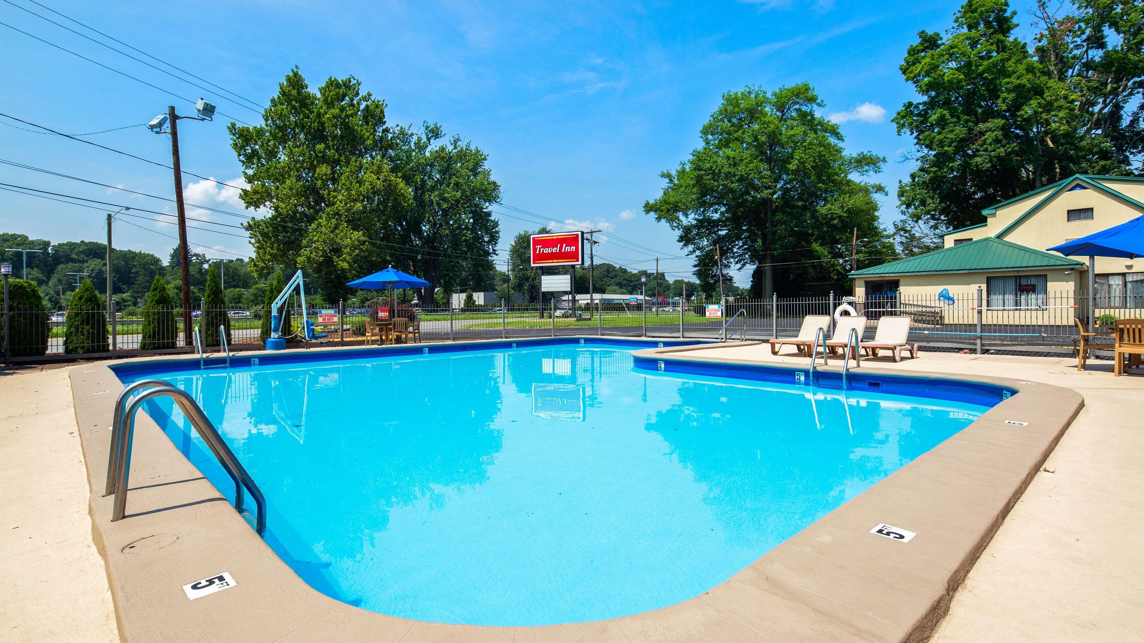 Best Western Springfield West Inn Уест Спрингфийлд Екстериор снимка