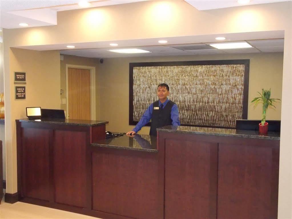 Best Western Springfield West Inn Уест Спрингфийлд Екстериор снимка